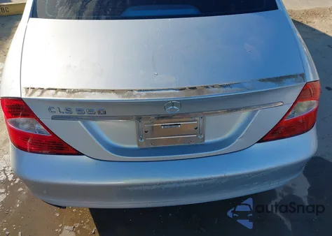 2008 Mercedes-Benz Cls 550 z USA, uszkodzony, nr VIN WDDDJ72X38A117794